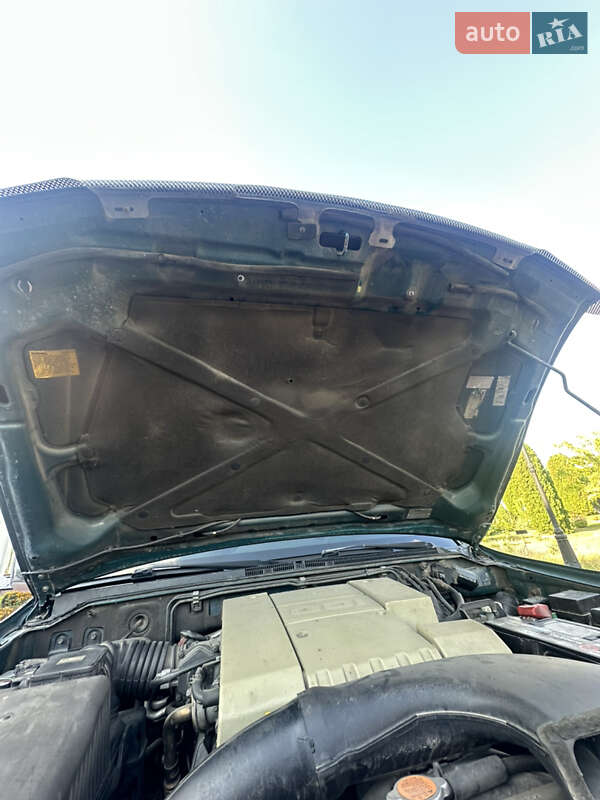 Внедорожник / Кроссовер Mitsubishi Pajero 2000 в Каневе