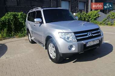 Позашляховик / Кросовер Mitsubishi Pajero 2008 в 
