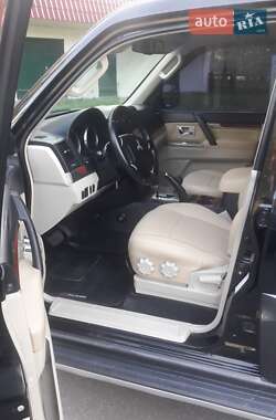 Позашляховик / Кросовер Mitsubishi Pajero 2007 в 