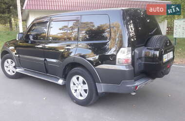 Позашляховик / Кросовер Mitsubishi Pajero 2007 в 