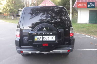 Позашляховик / Кросовер Mitsubishi Pajero 2007 в 