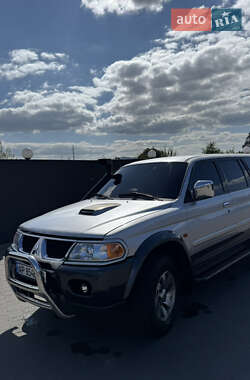 Внедорожник / Кроссовер Mitsubishi Pajero 2006 в 