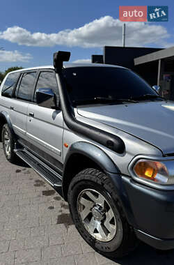 Внедорожник / Кроссовер Mitsubishi Pajero 2006 в 
