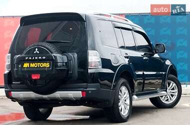 Внедорожник / Кроссовер Mitsubishi Pajero 2008 в 