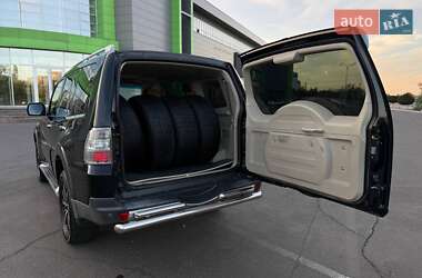 Внедорожник / Кроссовер Mitsubishi Pajero 2008 в 