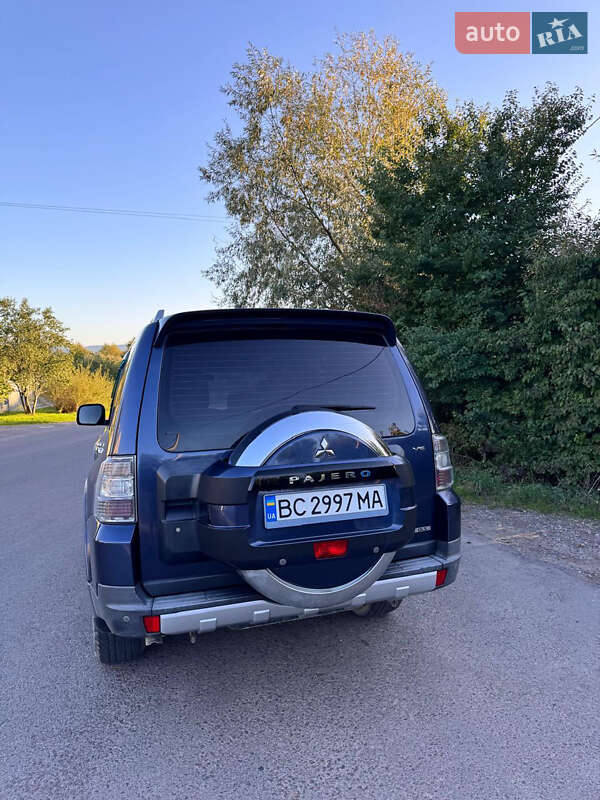 Внедорожник / Кроссовер Mitsubishi Pajero 2007 в Дрогобыче