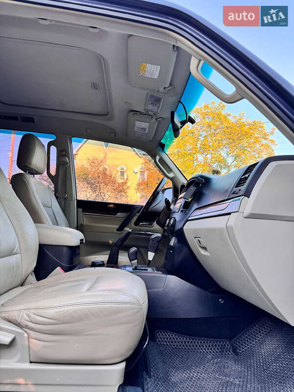 Внедорожник / Кроссовер Mitsubishi Pajero 2007 в Дрогобыче