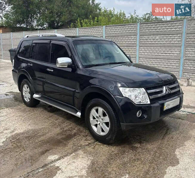 Mitsubishi Pajero 2008