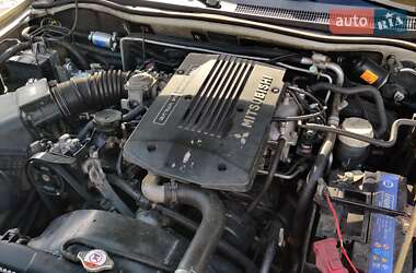 Внедорожник / Кроссовер Mitsubishi Pajero 2007 в 