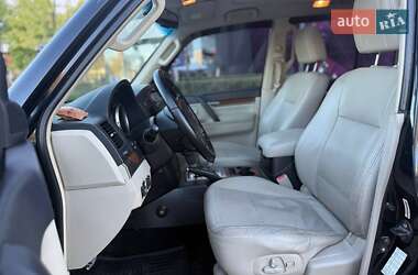 Внедорожник / Кроссовер Mitsubishi Pajero 2007 в 