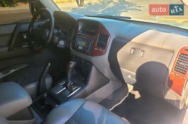 Внедорожник / Кроссовер Mitsubishi Pajero 2003 в 