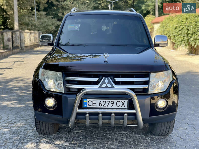 Внедорожник / Кроссовер Mitsubishi Pajero 2008 в Черновцах