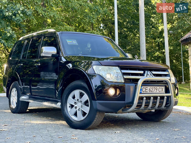 Внедорожник / Кроссовер Mitsubishi Pajero 2008 в Черновцах