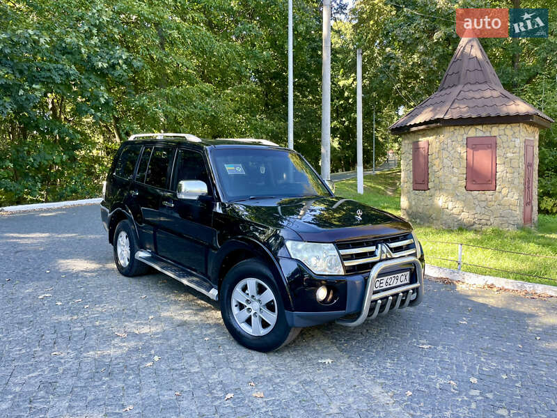 Внедорожник / Кроссовер Mitsubishi Pajero 2008 в Черновцах