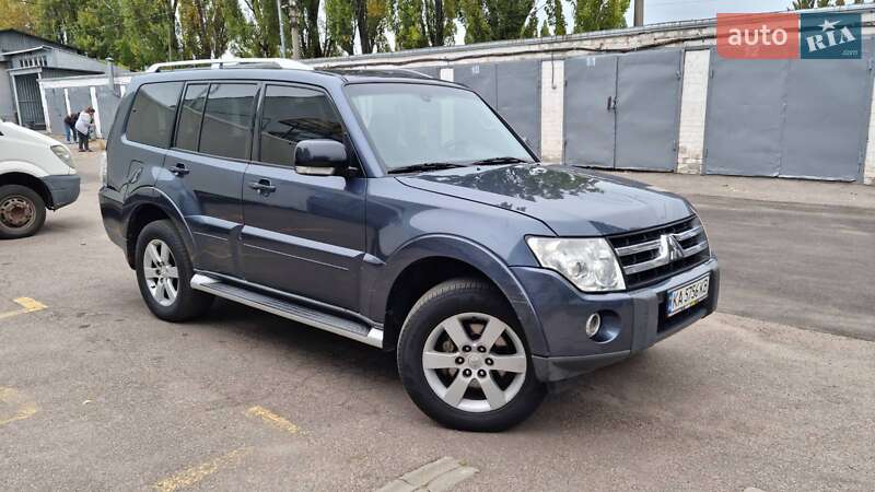 Внедорожник / Кроссовер Mitsubishi Pajero 2008 в Киеве