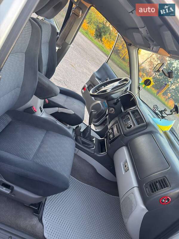 Внедорожник / Кроссовер Mitsubishi Pajero 2002 в Ужгороде