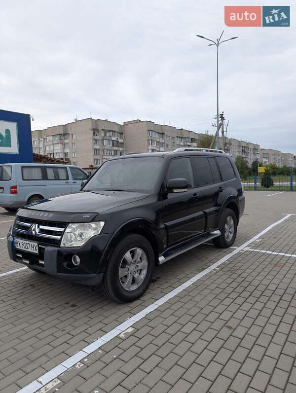 Внедорожник / Кроссовер Mitsubishi Pajero 2008 в Славуте