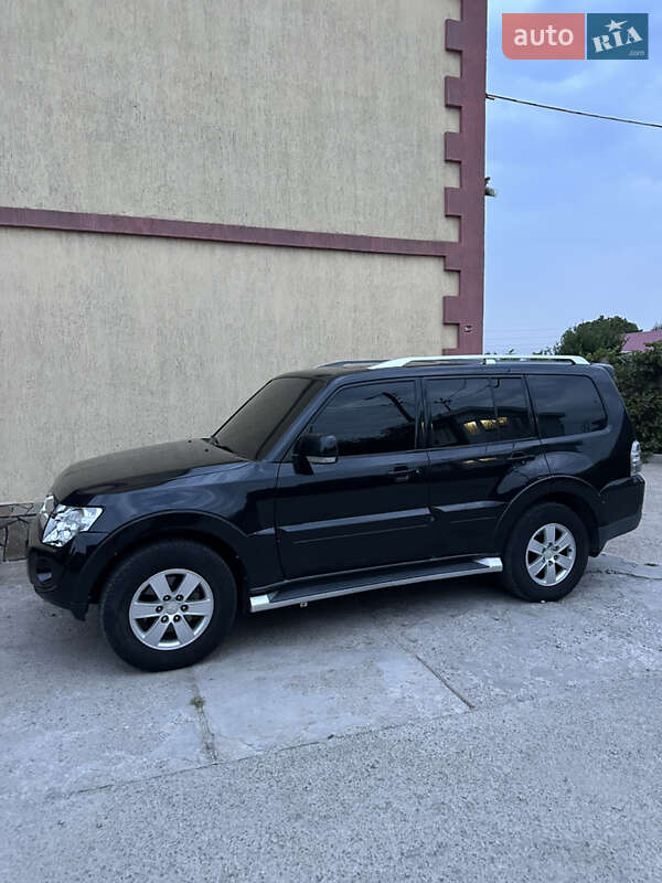Внедорожник / Кроссовер Mitsubishi Pajero 2007 в Кропивницком