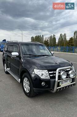 Позашляховик / Кросовер Mitsubishi Pajero 2007 в Черкасах