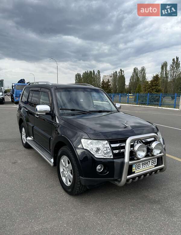 Mitsubishi Pajero 2007
