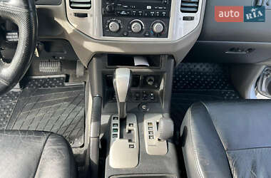 Внедорожник / Кроссовер Mitsubishi Pajero 2004 в 