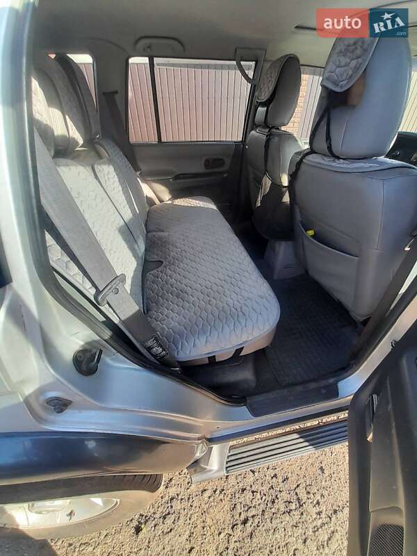 Внедорожник / Кроссовер Mitsubishi Pajero 2003 в Днепре