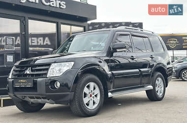 Внедорожник / Кроссовер Mitsubishi Pajero 2008 в 