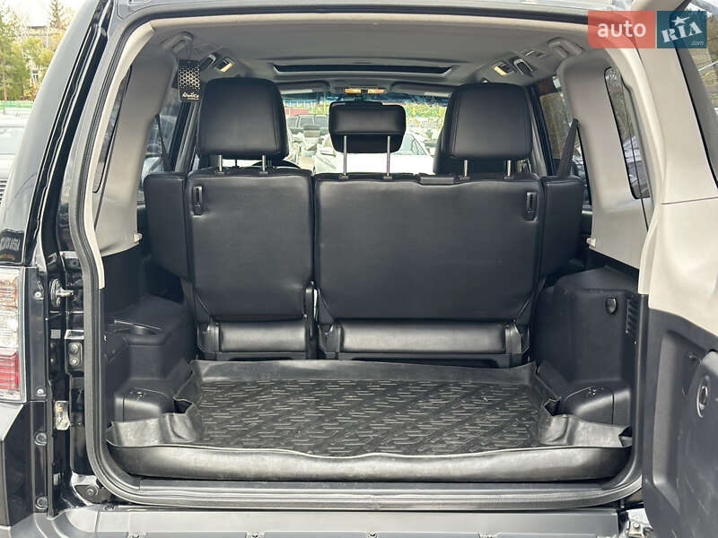 Внедорожник / Кроссовер Mitsubishi Pajero 2008 в Харькове