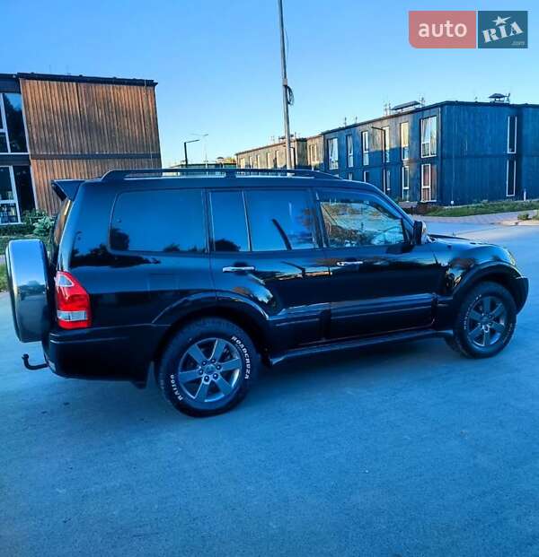 Внедорожник / Кроссовер Mitsubishi Pajero 2003 в Чернигове