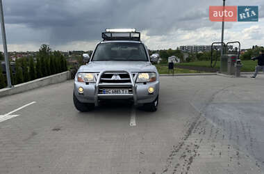 Позашляховик / Кросовер Mitsubishi Pajero 2004 в Львові