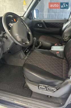 Внедорожник / Кроссовер Mitsubishi Pajero 1995 в 
