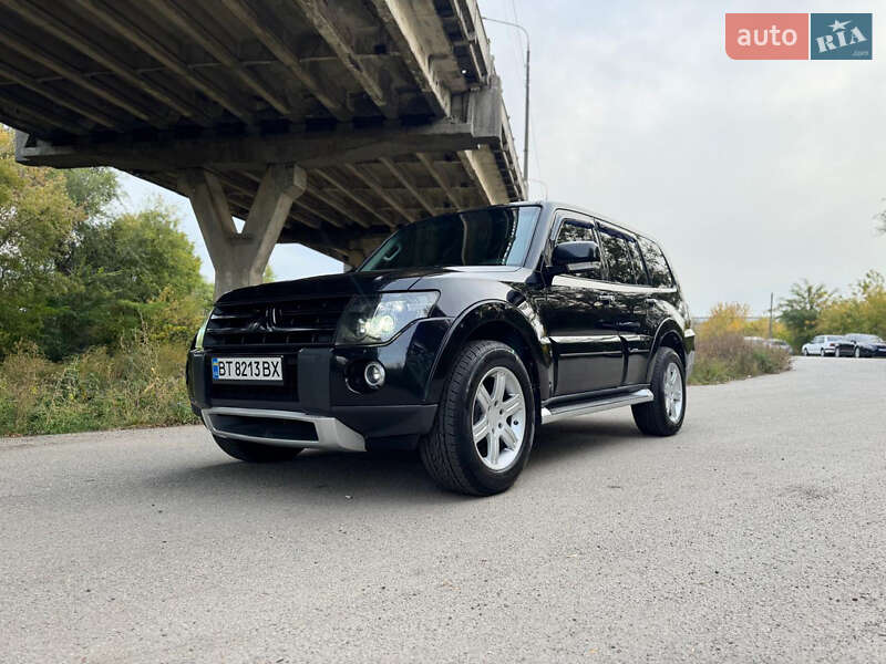 Внедорожник / Кроссовер Mitsubishi Pajero 2008 в Запорожье фото Внедорожник / Кроссовер Mitsubishi Pajero 2008 в Запорожье