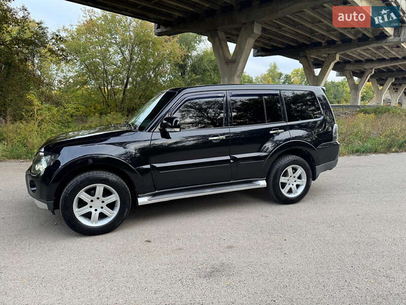 Внедорожник / Кроссовер Mitsubishi Pajero 2008 в Запорожье фото 11 Внедорожник / Кроссовер Mitsubishi Pajero 2008 в Запорожье