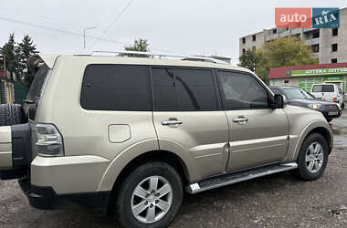 Внедорожник / Кроссовер Mitsubishi Pajero 2008 в 