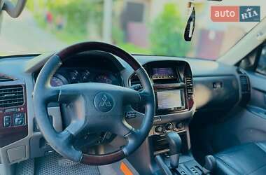Внедорожник / Кроссовер Mitsubishi Pajero 2001 в 