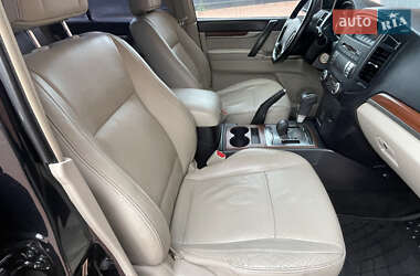 Внедорожник / Кроссовер Mitsubishi Pajero 2007 в 