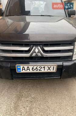 Внедорожник / Кроссовер Mitsubishi Pajero 2008 в 