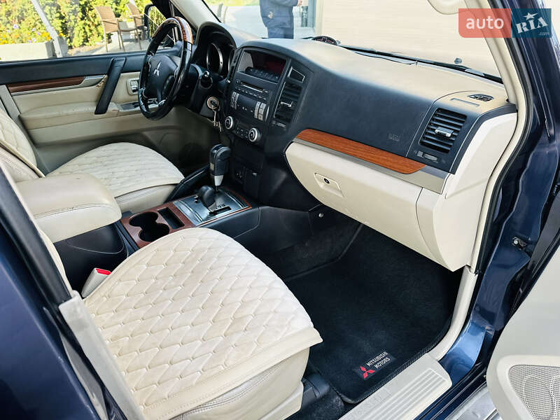 Позашляховик / Кросовер Mitsubishi Pajero 2008 в Дніпрі фото 39 Позашляховик / Кросовер Mitsubishi Pajero 2008 в Дніпрі