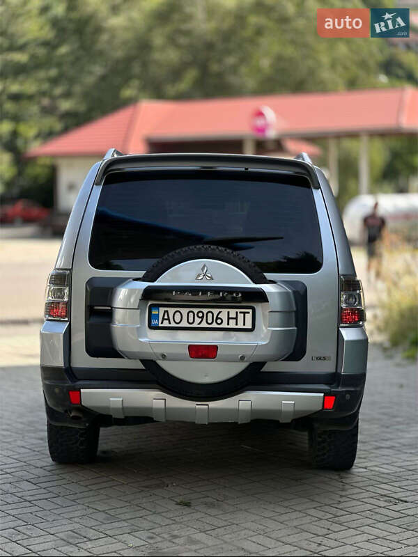Позашляховик / Кросовер Mitsubishi Pajero 2008 в Рахові фото 5 Позашляховик / Кросовер Mitsubishi Pajero 2008 в Рахові