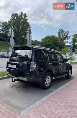 Внедорожник / Кроссовер Mitsubishi Pajero 2007 в 