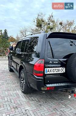 Позашляховик / Кросовер Mitsubishi Pajero 2007 в Харкові