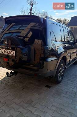 Внедорожник / Кроссовер Mitsubishi Pajero 2007 в 