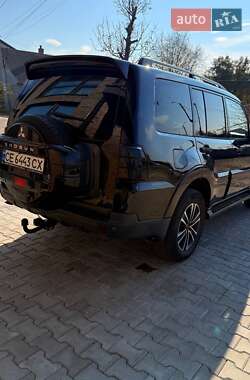 Внедорожник / Кроссовер Mitsubishi Pajero 2007 в 