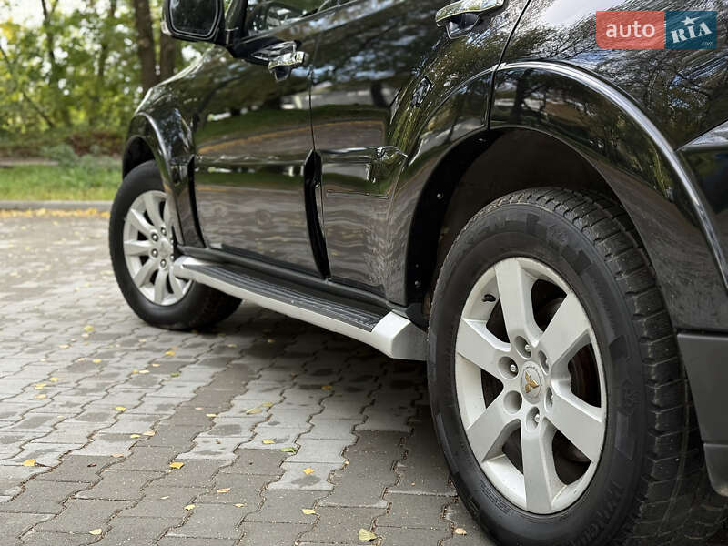 Внедорожник / Кроссовер Mitsubishi Pajero 2008 в Тернополе фото 14 Внедорожник / Кроссовер Mitsubishi Pajero 2008 в Тернополе