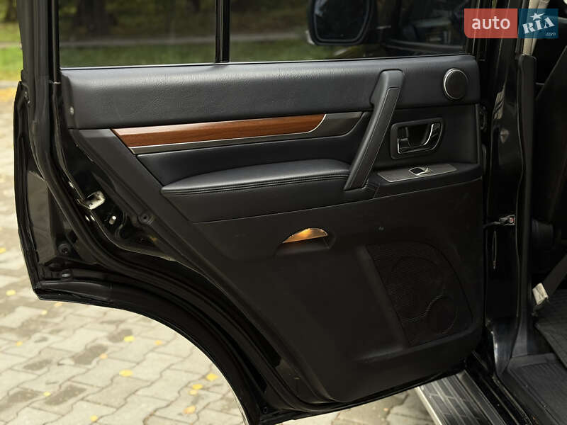 Внедорожник / Кроссовер Mitsubishi Pajero 2008 в Тернополе фото 21 Внедорожник / Кроссовер Mitsubishi Pajero 2008 в Тернополе