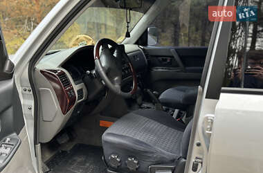 Позашляховик / Кросовер Mitsubishi Pajero 2002 в  фото 11 Позашляховик / Кросовер Mitsubishi Pajero 2002 в