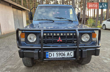 Внедорожник / Кроссовер Mitsubishi Pajero 1990 в  фото 7 Внедорожник / Кроссовер Mitsubishi Pajero 1990 в