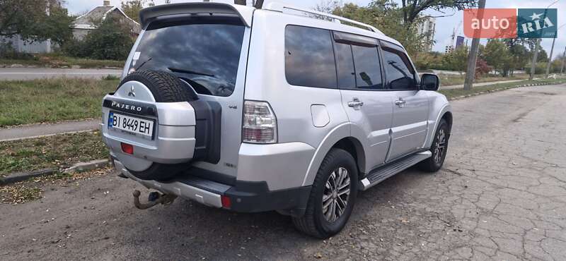 Внедорожник / Кроссовер Mitsubishi Pajero 2007 в Полтаве