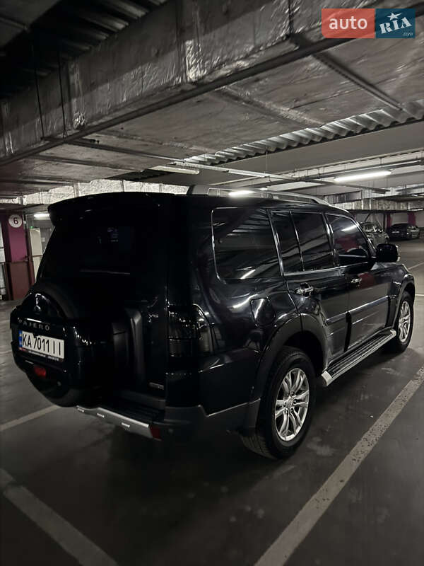 Позашляховик / Кросовер Mitsubishi Pajero 2008 в Києві фото 4 Позашляховик / Кросовер Mitsubishi Pajero 2008 в Києві