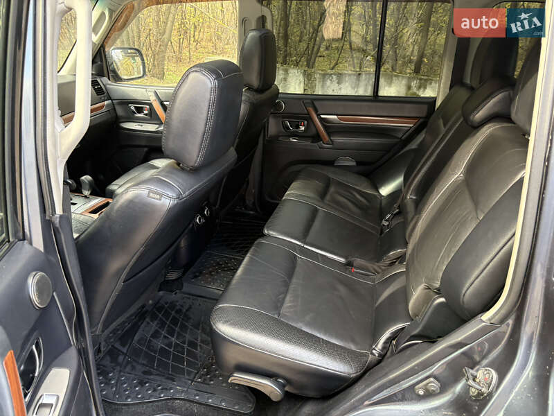 Внедорожник / Кроссовер Mitsubishi Pajero 2008 в Чугуеве фото 10 Внедорожник / Кроссовер Mitsubishi Pajero 2008 в Чугуеве